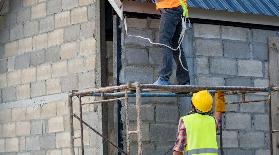 Expert Emergency Roof Repairs services in Van Horn, TX